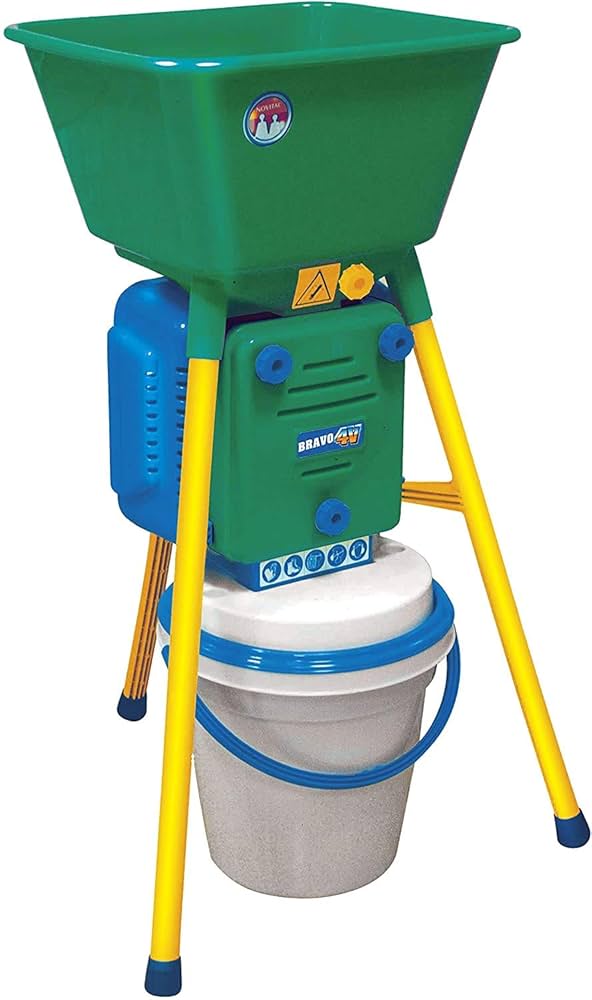 NOVITAL Electric Mill Grinder for Grinding Cereals, Corn, Rye, Oats, Barley (Made in Italy)